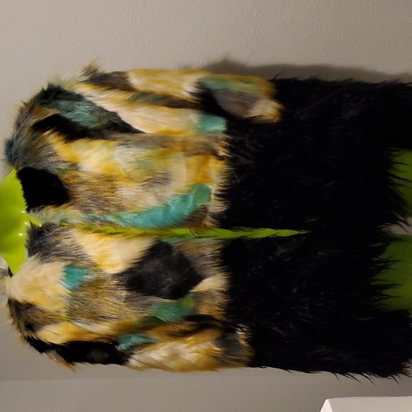 NEW Vintage style, faux fur, groovy jacket tags attached - BENEFITS RESCUE DOGS - Picture 3 of 15